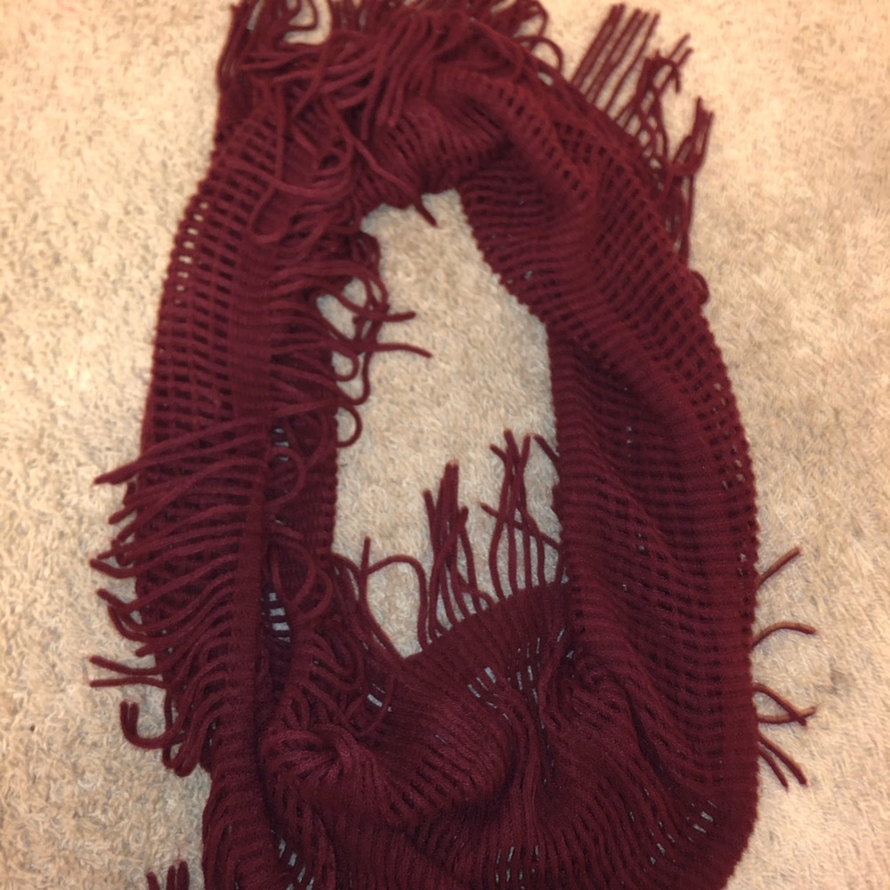 Maroon infinity scarf